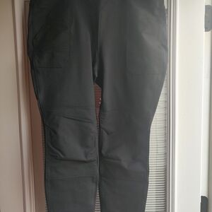 Carhartt Women's Black Cargo Pants